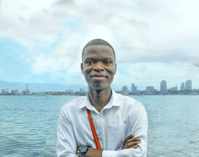 Pascal ASHUZA - Déc 2023, Bukavu (au bord du Lac Kivu)